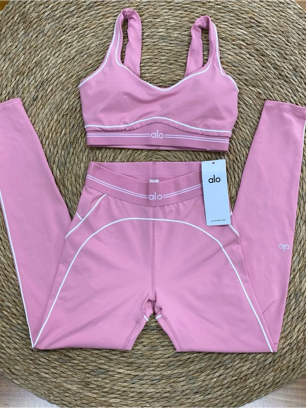 Alo Pink Seam Detail Sports Bra & Legging Set - Picture 1 of 10